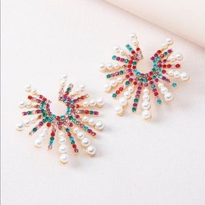 BEAUTIFUL Rhinestone/Faux Pearl Earrings